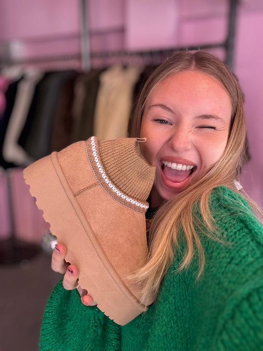 Chaussures Cozy camel chaussettes