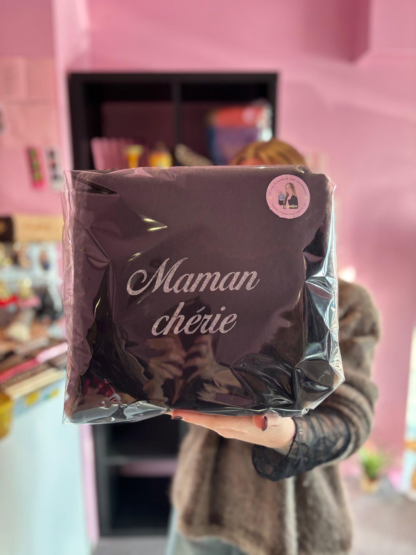 Écharpe maman chérie noire et grise à carreaux