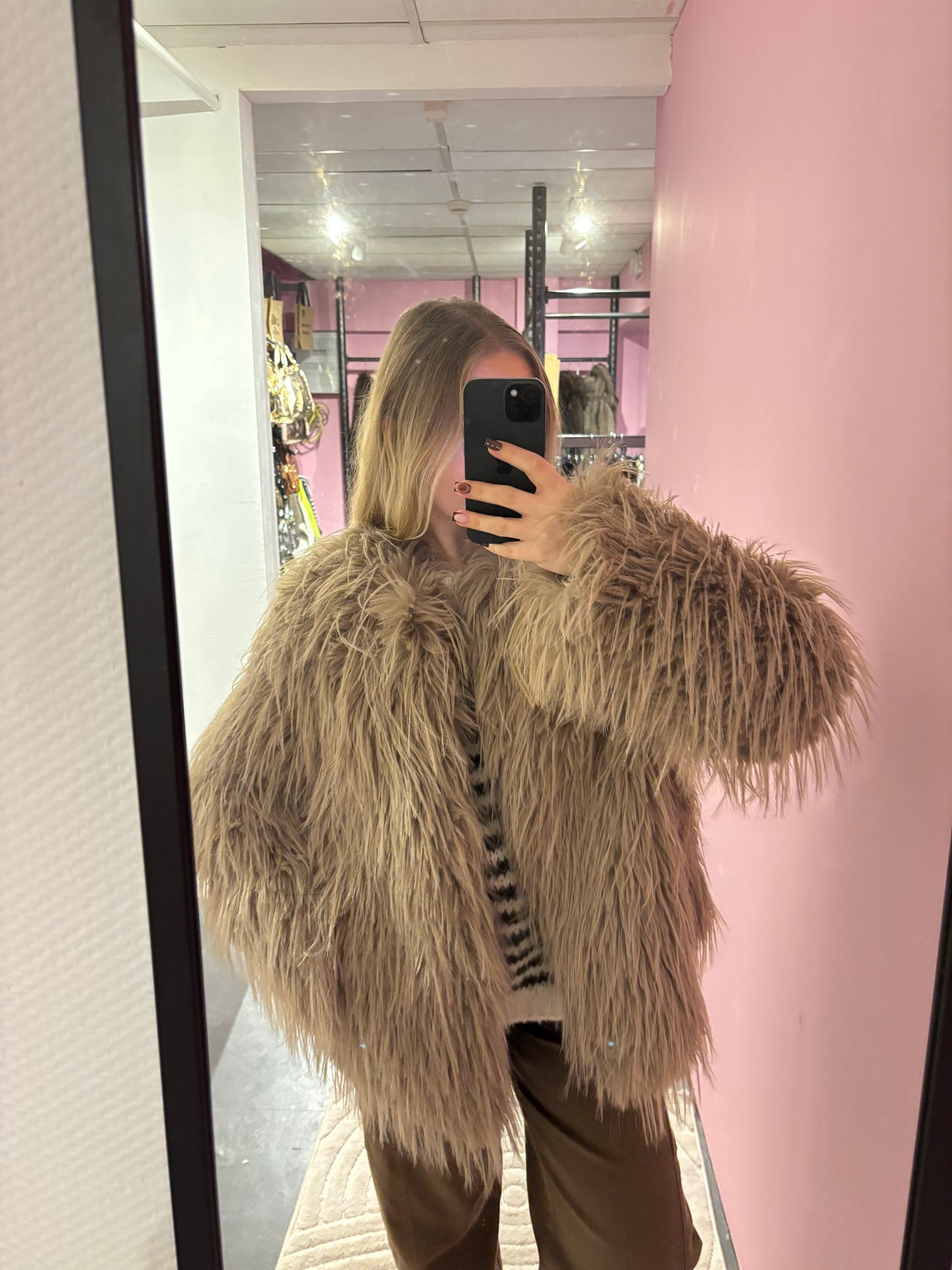 Veste en fausse fourrure plume Taupe