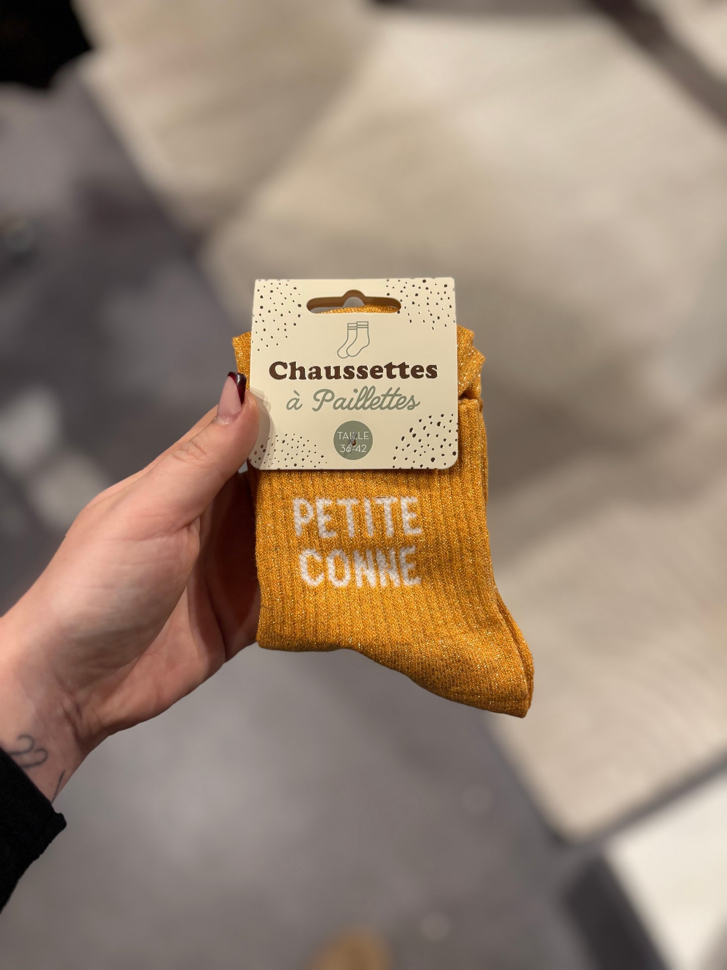 Chaussette Ă paillettes petite conne jaune