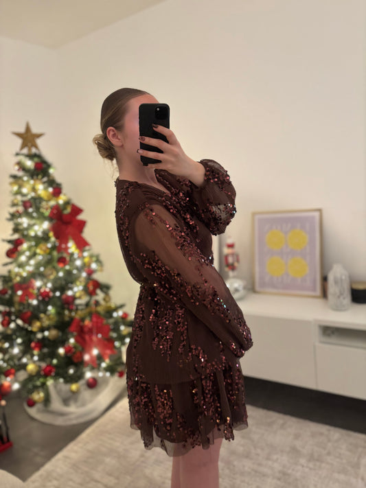 Robe Choco à volants avec voile et sequins