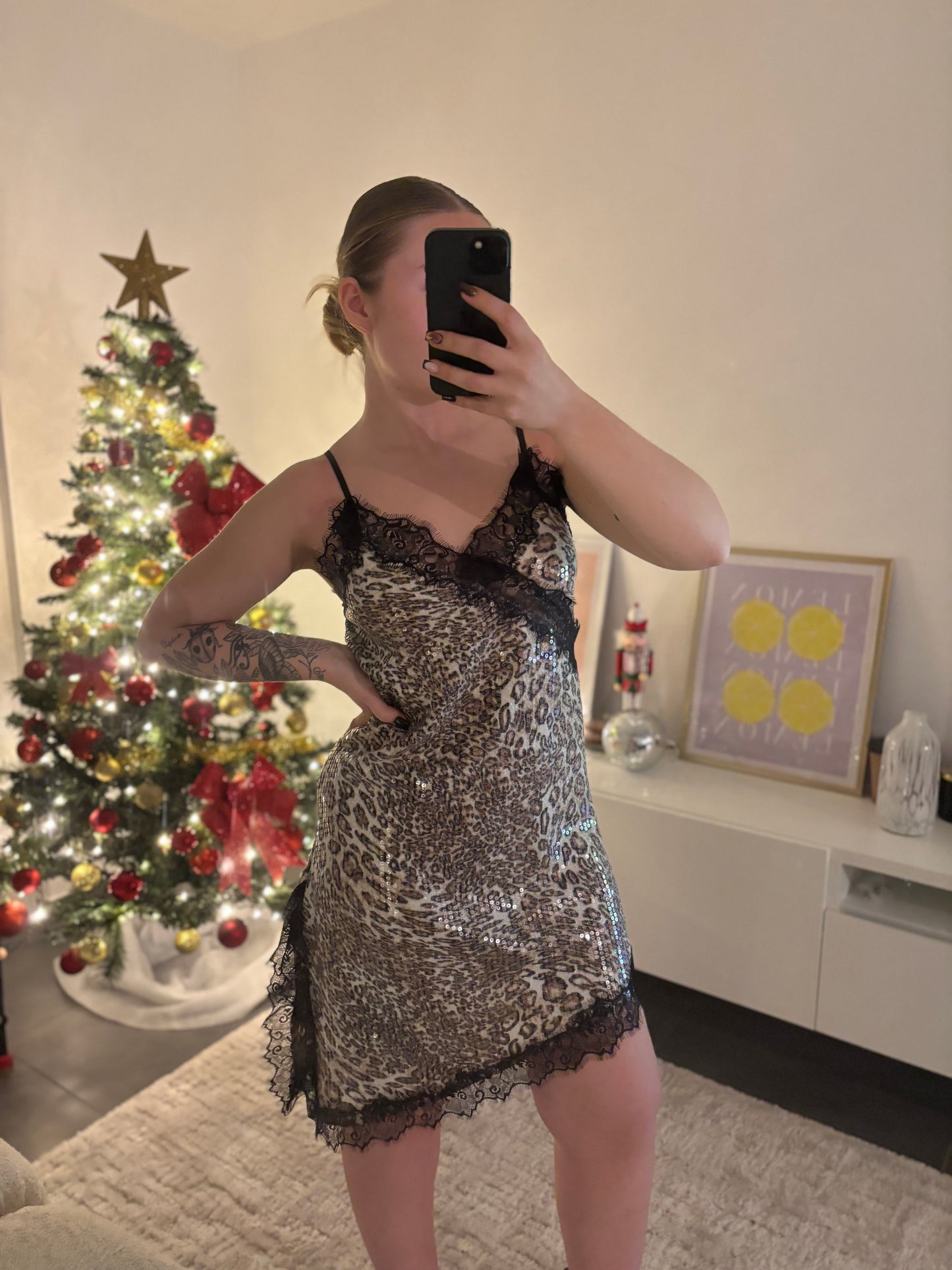 Robe sequins léopard asymétrique