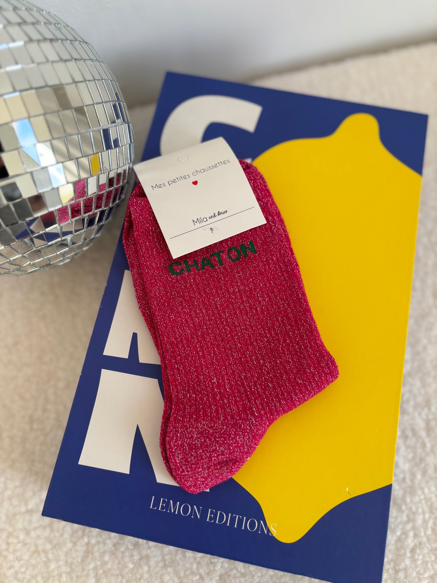 Chaussette à paillettes chaton fushia