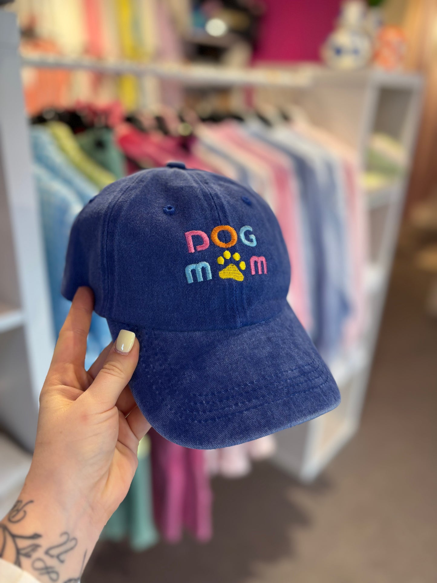 Casquette Dog mom bleue et multicolore