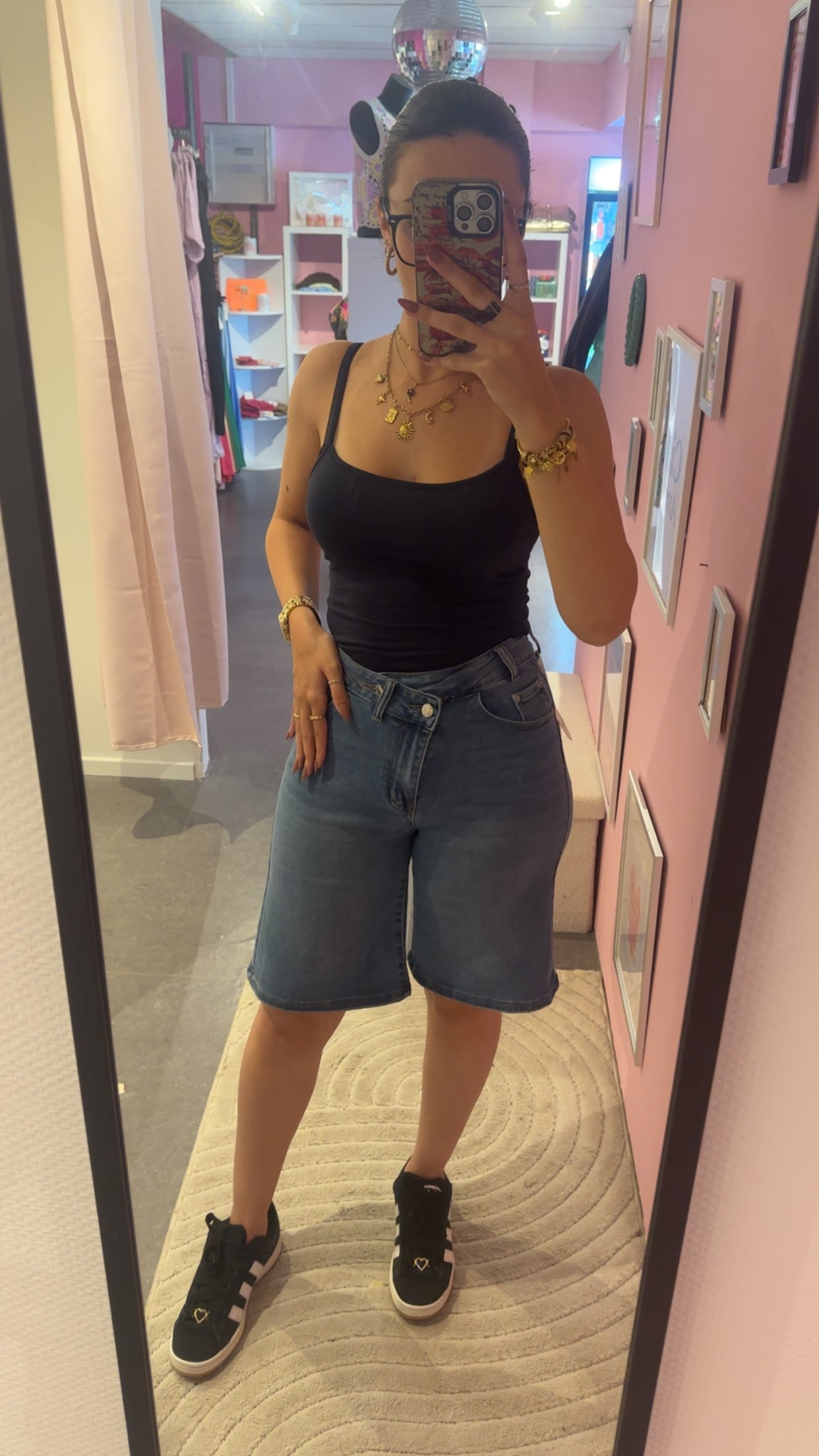 Bermuda jeans asymétrique