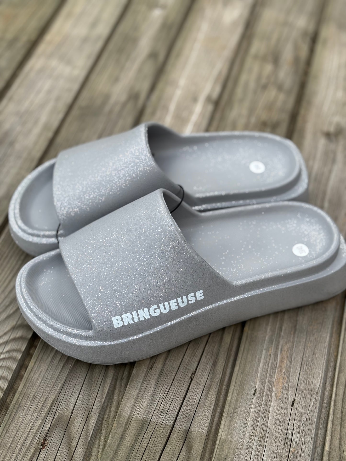 Claquette à paillettes bringueuse grise