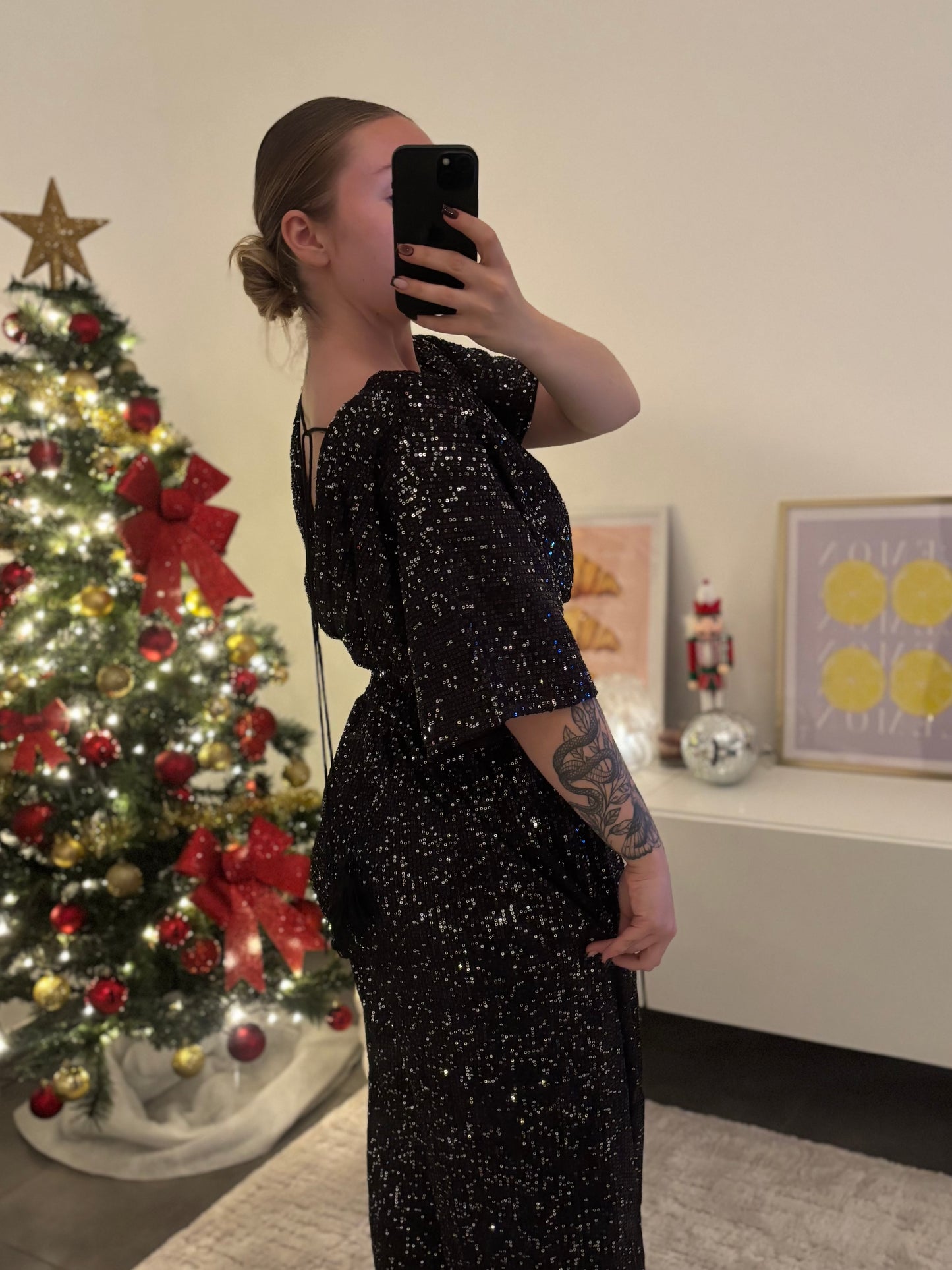 Combinaison noire à sequins