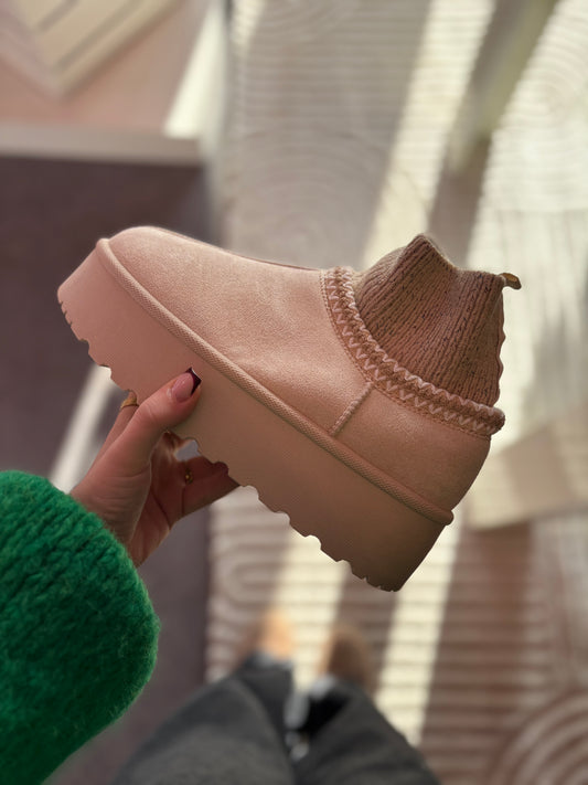 Chaussures Cozy Beige chaussettes