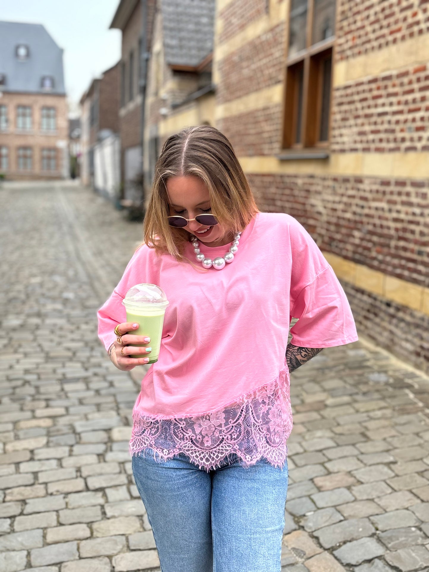 T-shirt Juliette rose dentelle