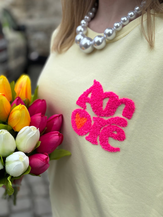Sweat Amore jaune 3/4