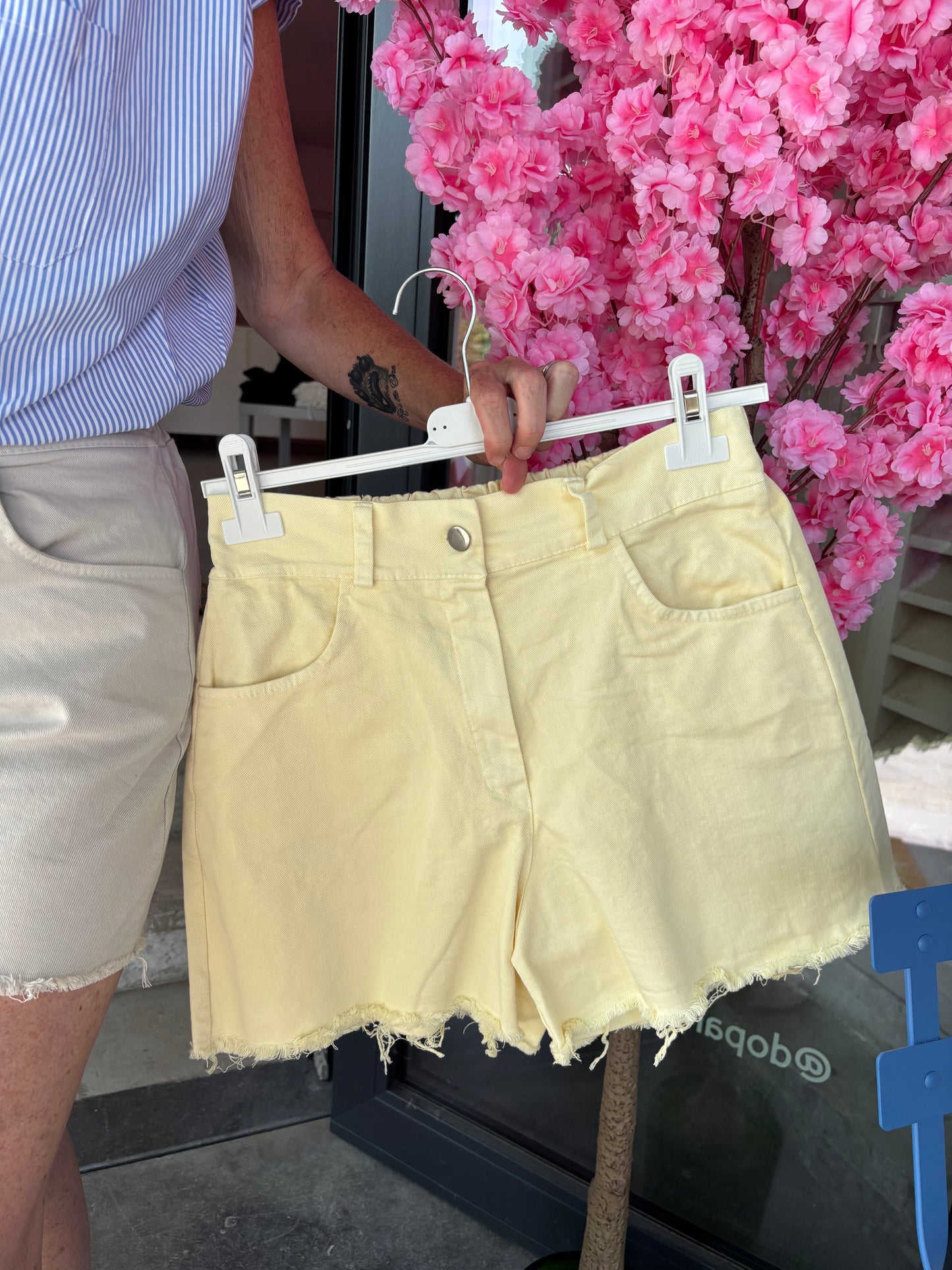 Short Laura élastiques diverses couleurs