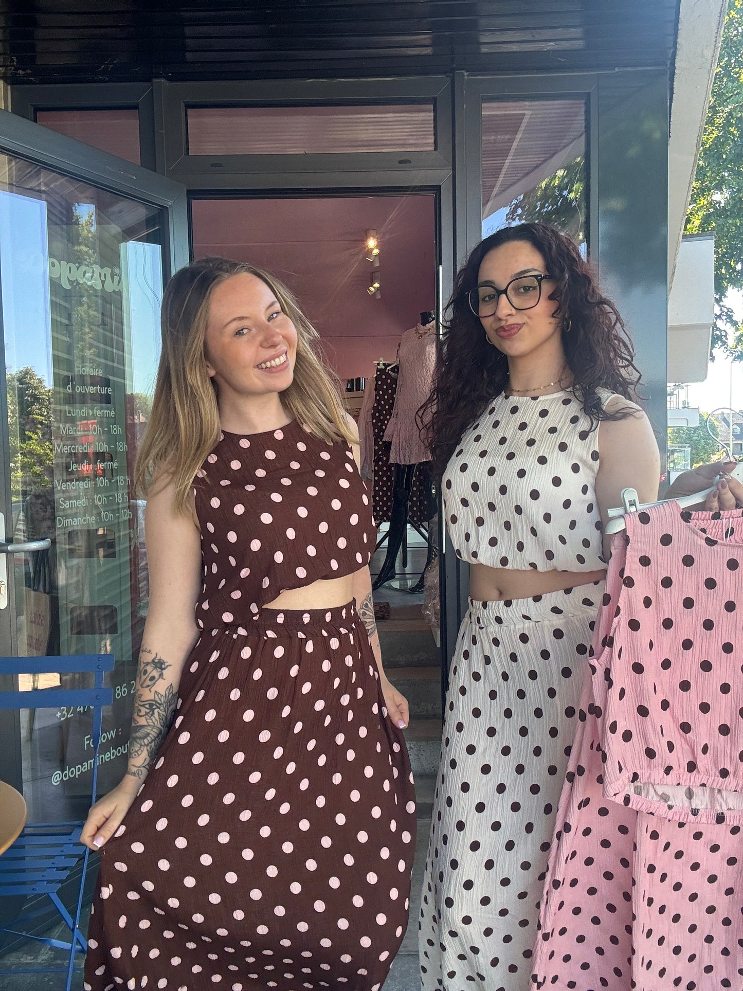 Ensemble à pois légèrement pailletés