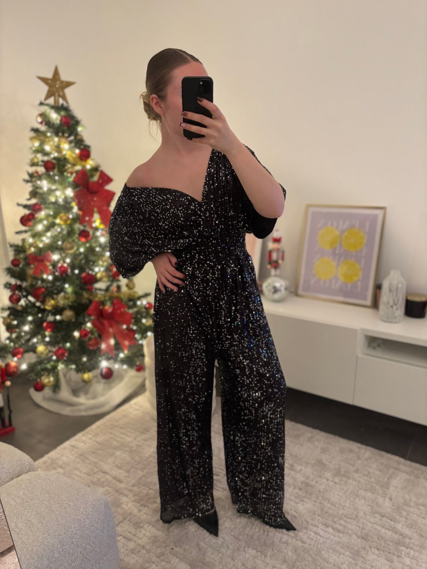 Combinaison noire à sequins