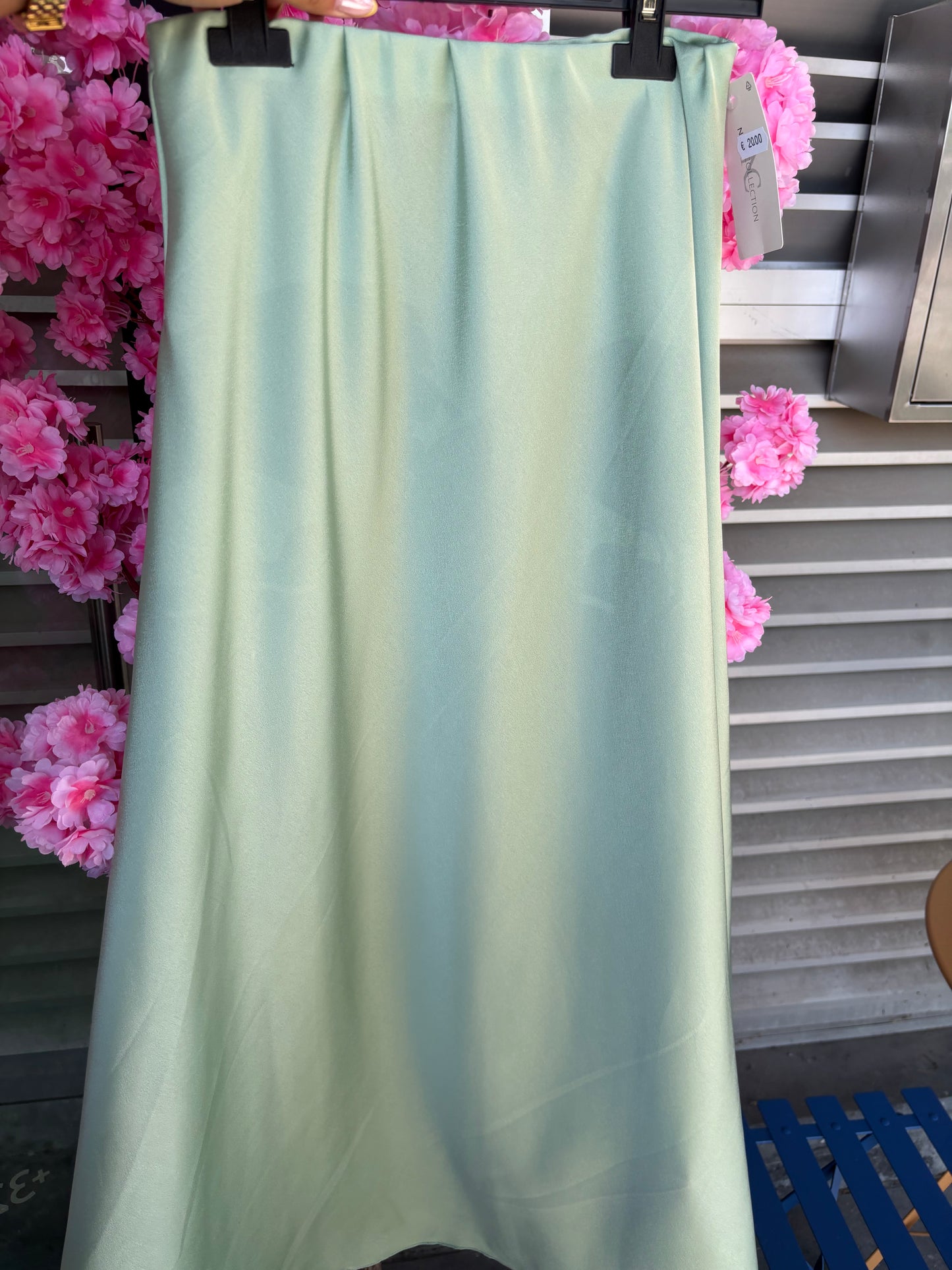 Jupe en satin diverses coloris