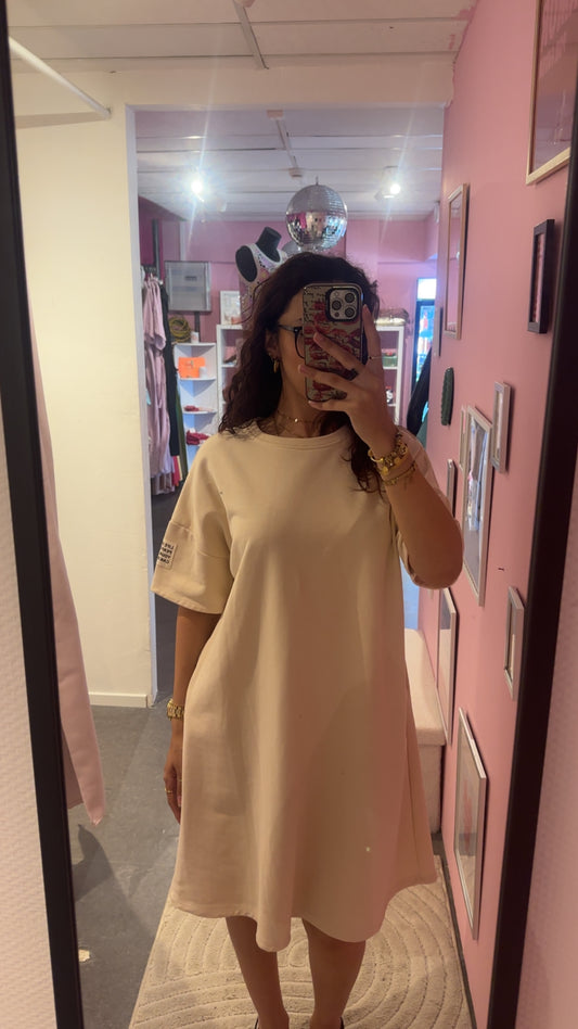 Robe pull beige
