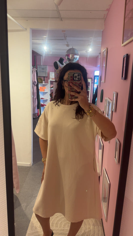 Robe pull beige