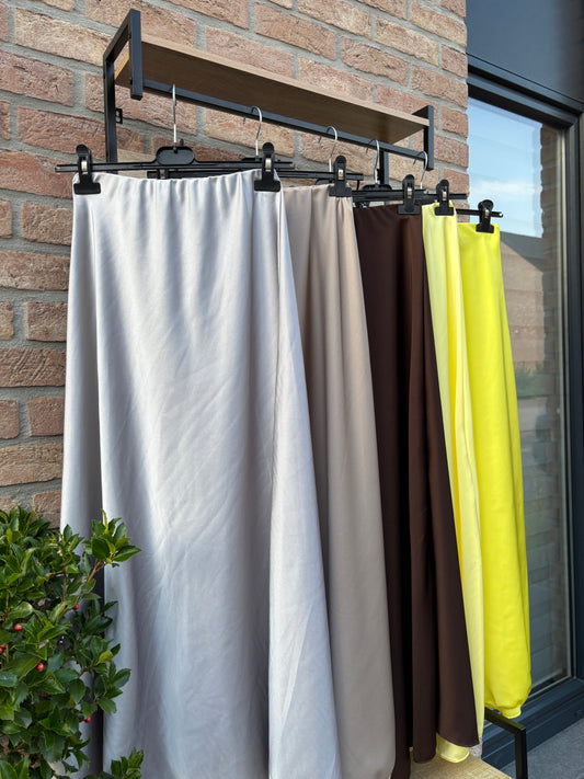 Jupes en Satin diverses variantes